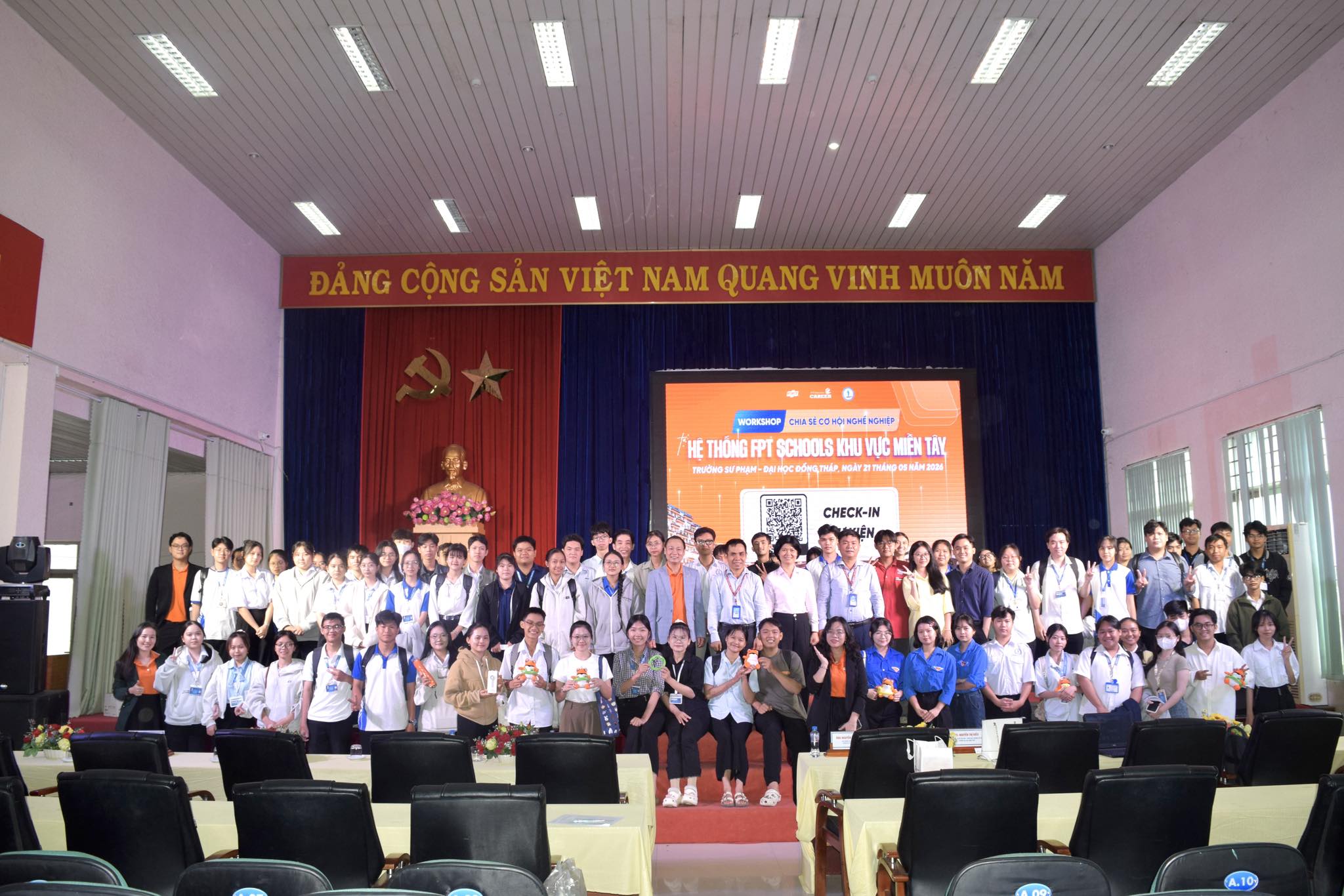 Hành trình kết nối nghề nghiệp cùng sinh viên miền Tây tại Đại học Đồng Tháp & Đại học Trà Vinh
